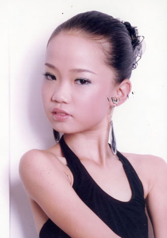 李超颖（考入北京百汇演艺学校）